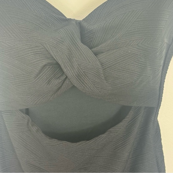 NIPTUCK SWIM Black Gamma Texture Luka Bandeau One Piece Size 6 - Picture 6 of 14